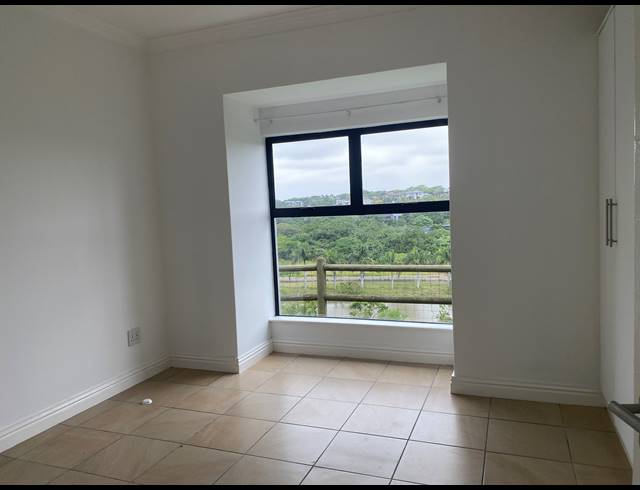 2 BEDROOM TOWNHOUSE TO LET IN PALM LAKES ESTATE